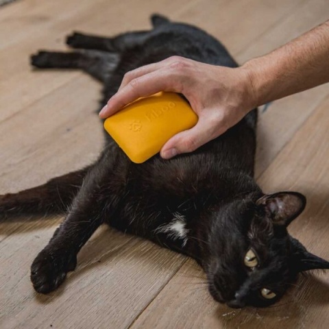 Fiboo elastyczna miękka szczotka do wyczesywania sierści kota