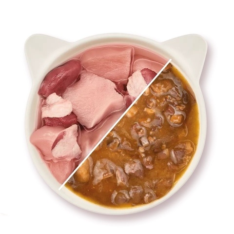 WOW Cat Kaczka i kurczak kawałki w sosie saszetka dla kotów 85g