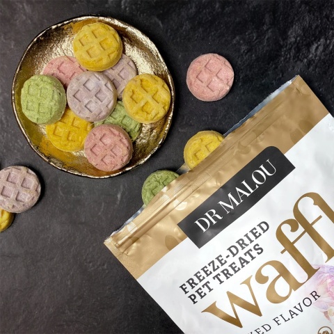 Dr Malou Wafle z liofilizowanego mięsa kurczaka (mix smaków) - przysmak dla kota 60g